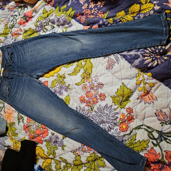 Madewell Denim - Madewell Jeans Worn Once Like new! 27 / 7